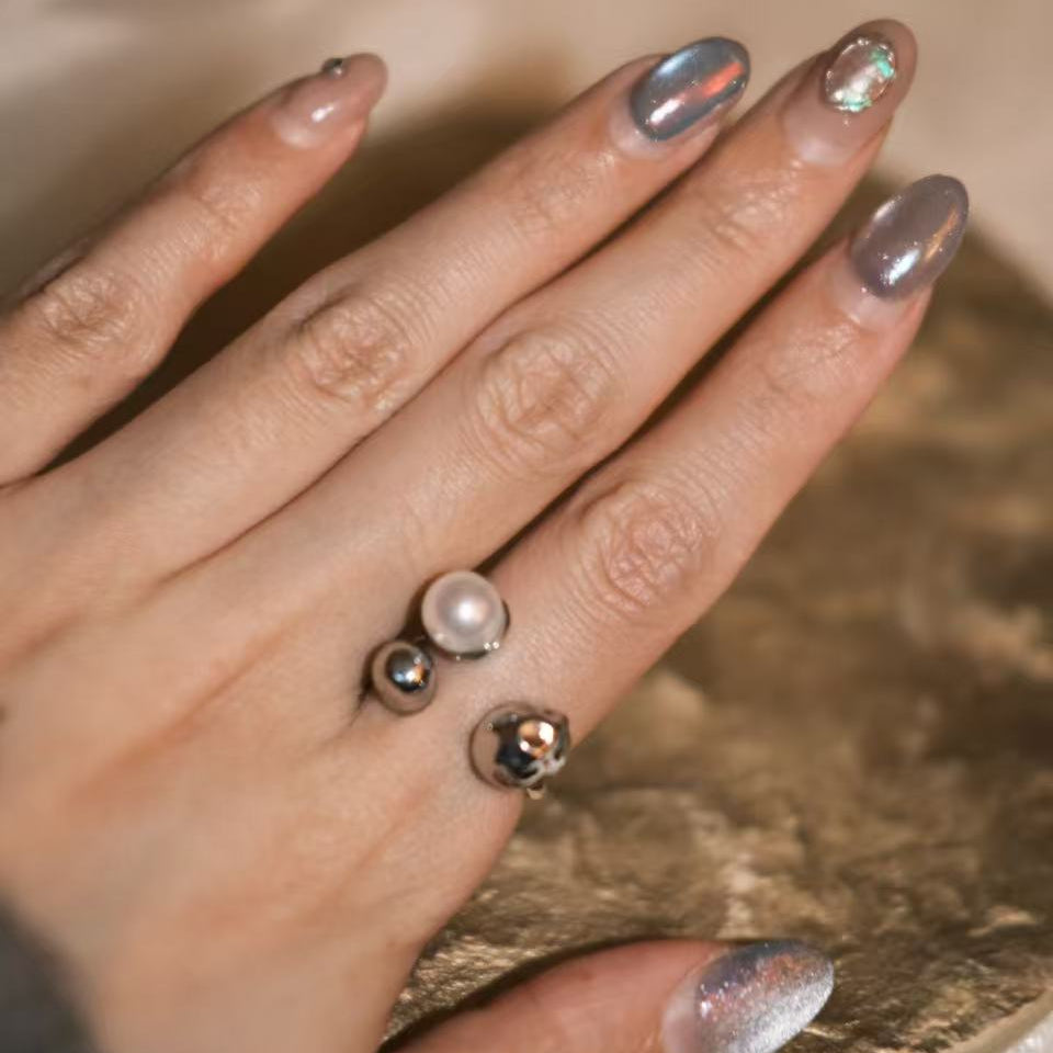 Anillo cobre plateado barroco perla maximalista “Francis”