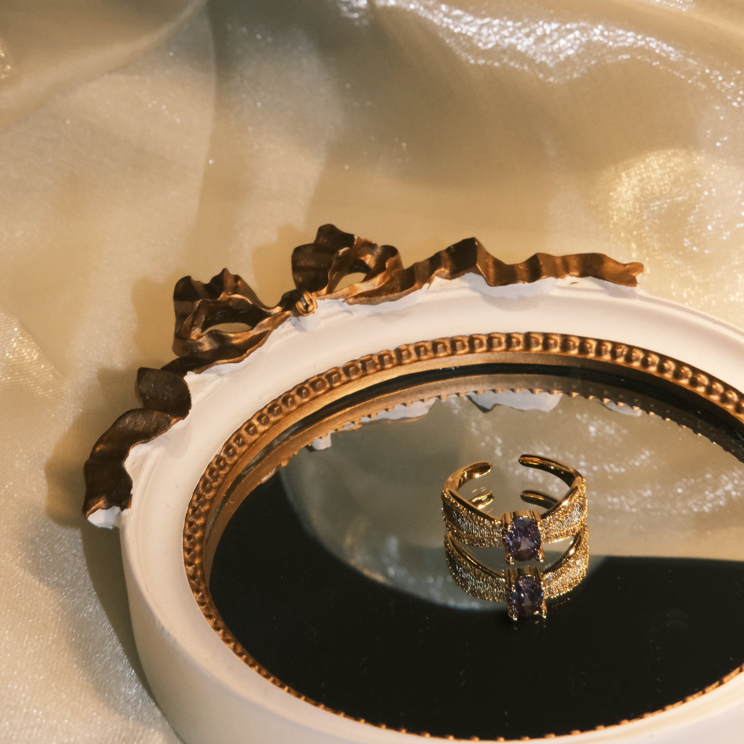 Anillo brillante dorado 18K circonita púrpura “Amor de Lavanda”